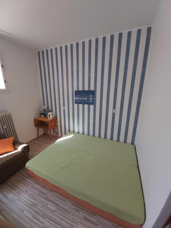 Easy Backpacker Old Town Apartment Kosice Ngoại thất bức ảnh
